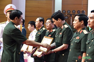 View - 	Tổng kết, trao Giải thưởng Tuổi trẻ sáng tạo trong Quân đội lần thứ 24